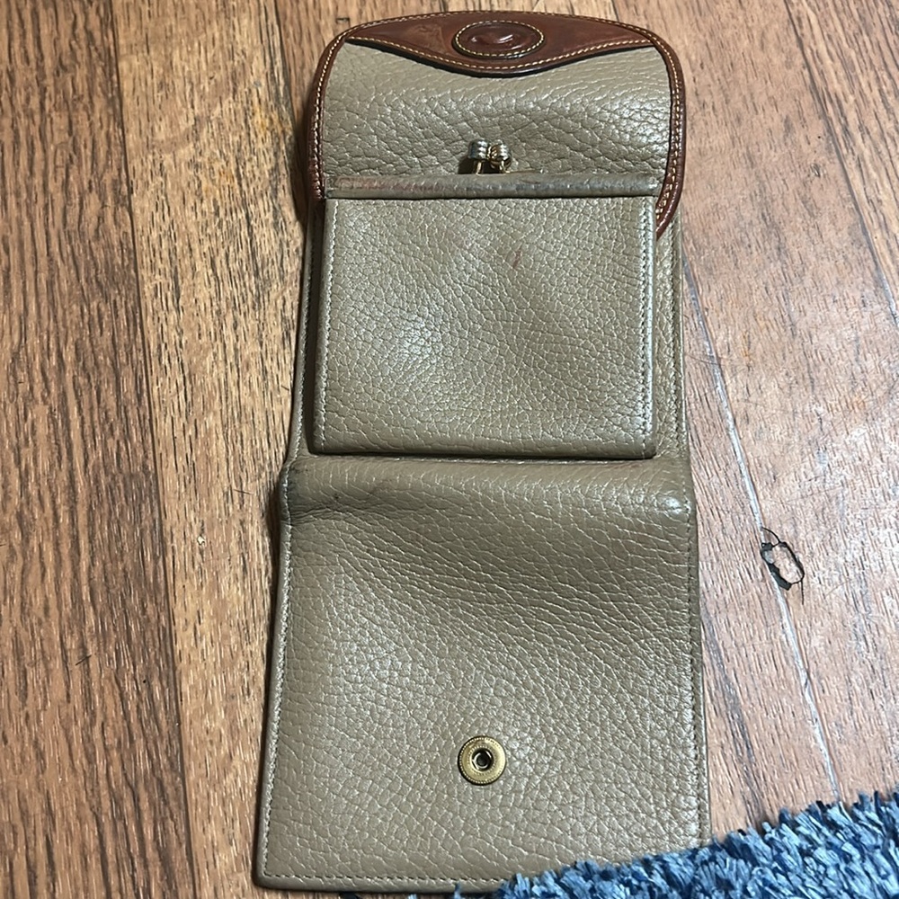 Dooney &Bourke Leather Wallet with Brown Trim - Picture 5 of 8